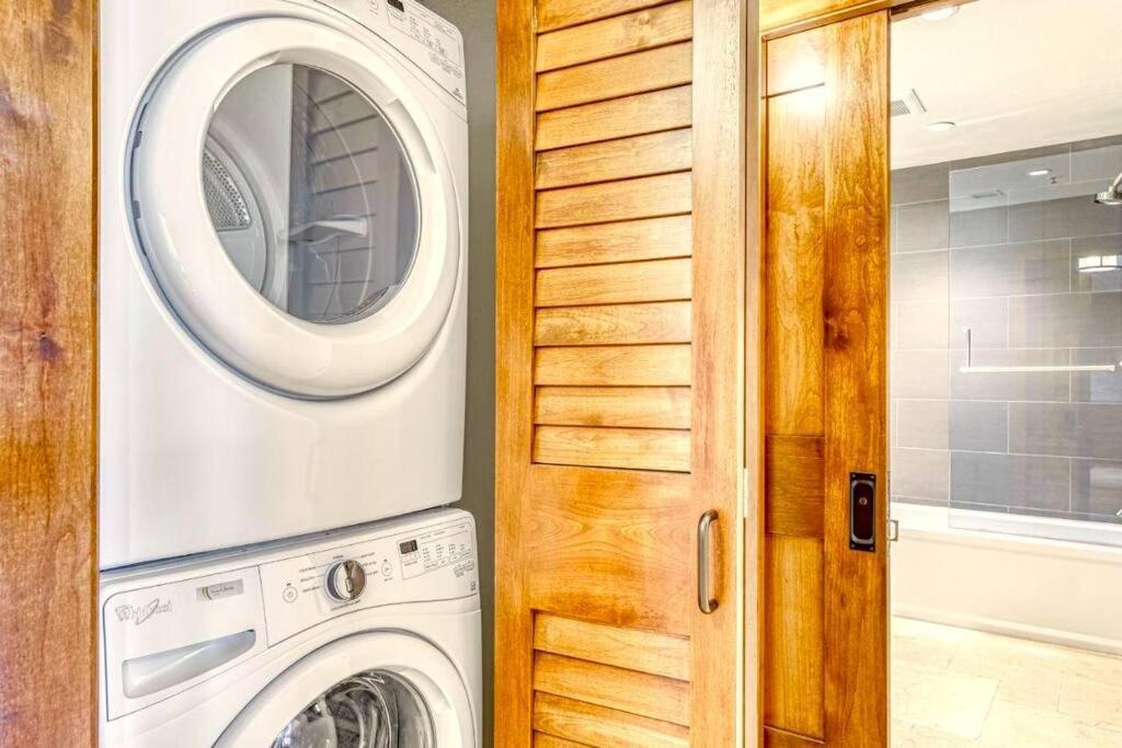 Appartement In/out - Zalanta - Great Location- 2 Hot Tubs - Heated Pool